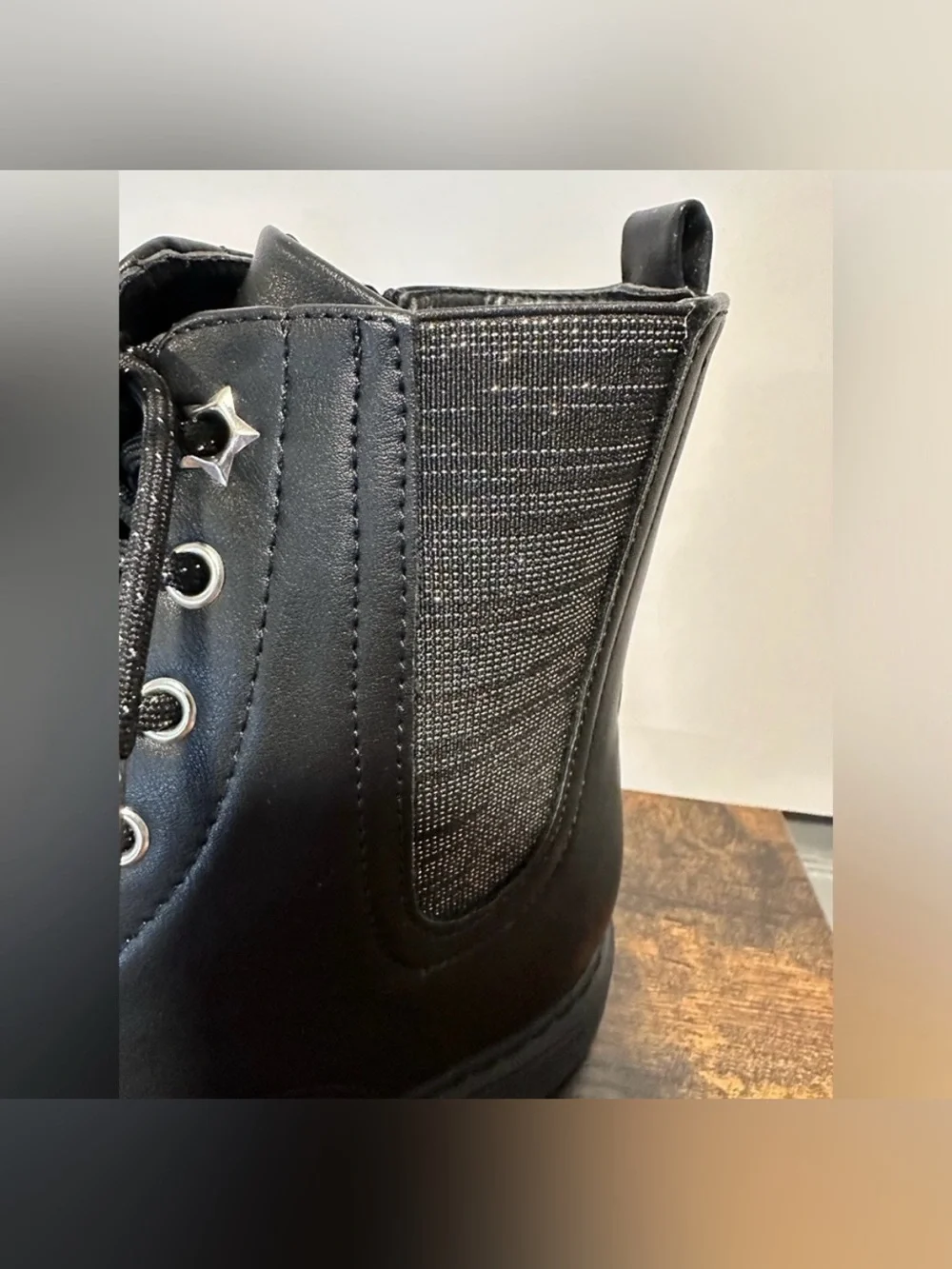 SO Little Girls Roxana Black/Silver Combat Boots NWT Size 1